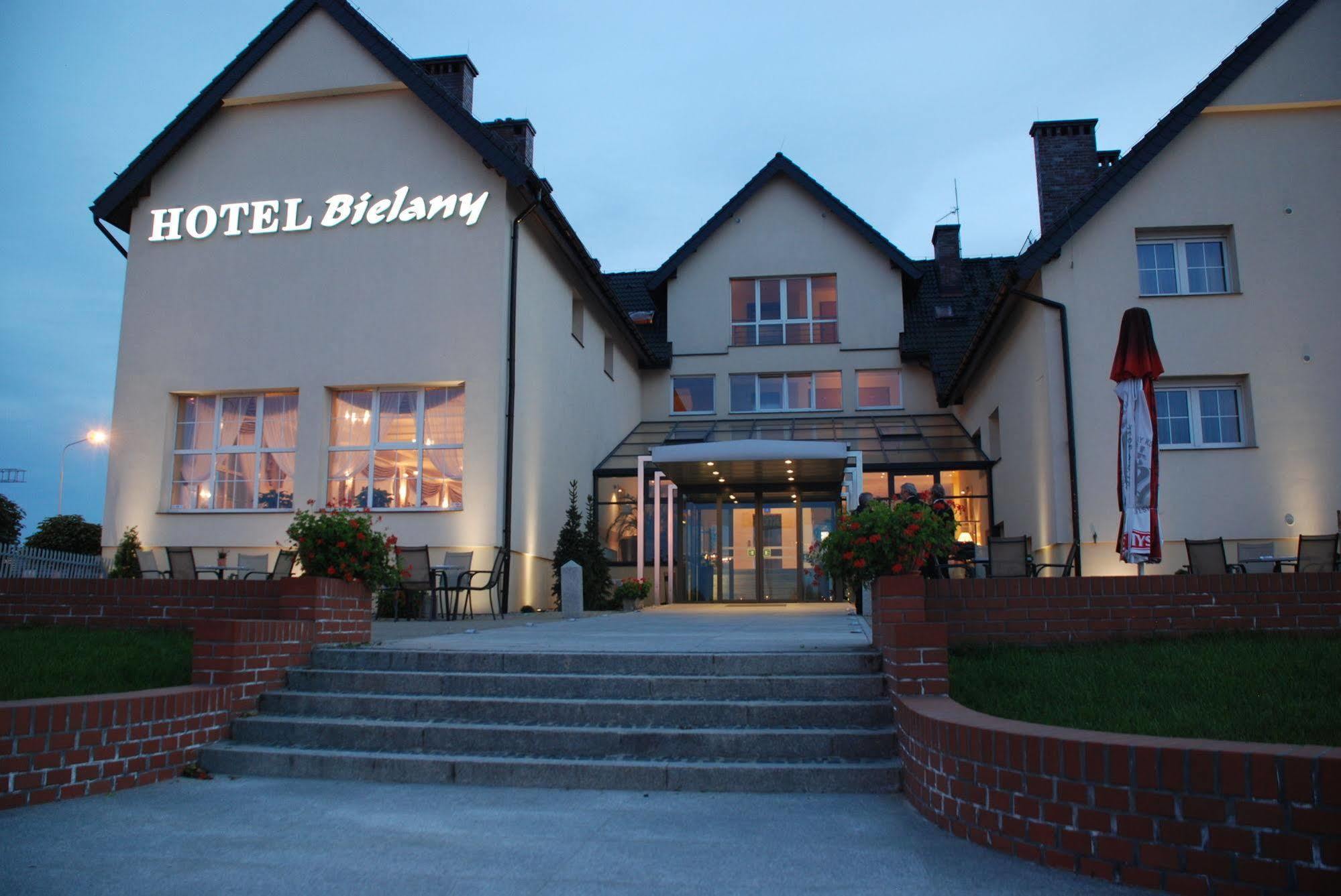 碧拉尼酒店 Bielany Wrocławskie 外观 照片